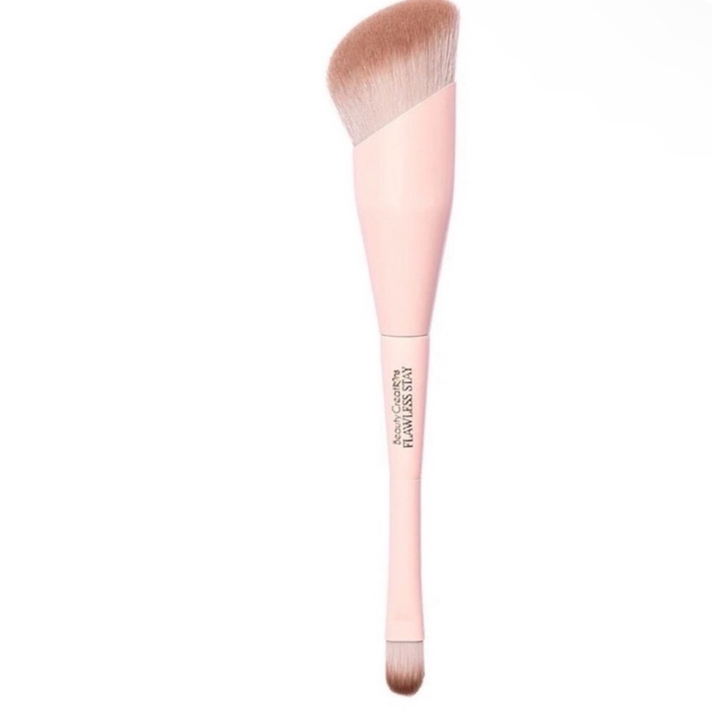 Beauty Creations Flawless Stay Foundation Brush - Picture 3 of 3